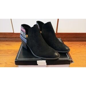 Qupid Black Aztec Print Cutout Heel Booties Ankle‎ Boots Size 10